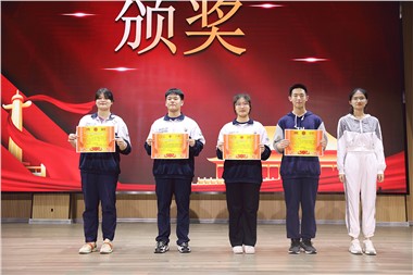 汗水激揚(yáng)青春，書香傳遍郡園！|郡華學(xué)校微周刊（2022.4.25—5.1）