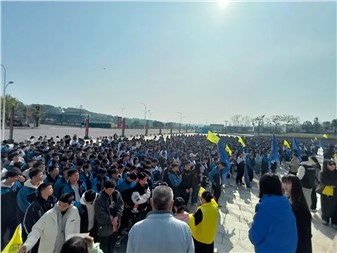 傳承紅色基因 爭(zhēng)做時(shí)代新人|郡華學(xué)校九年級(jí)至高二研學(xué)之旅